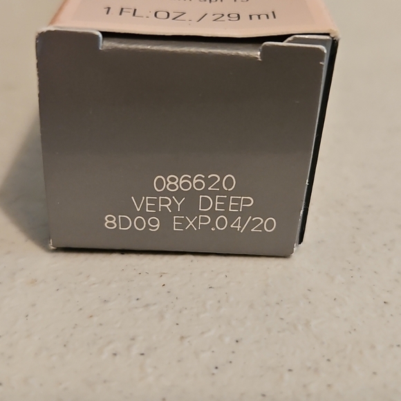 Mary Kay CC Cream - Picture 3 of 5